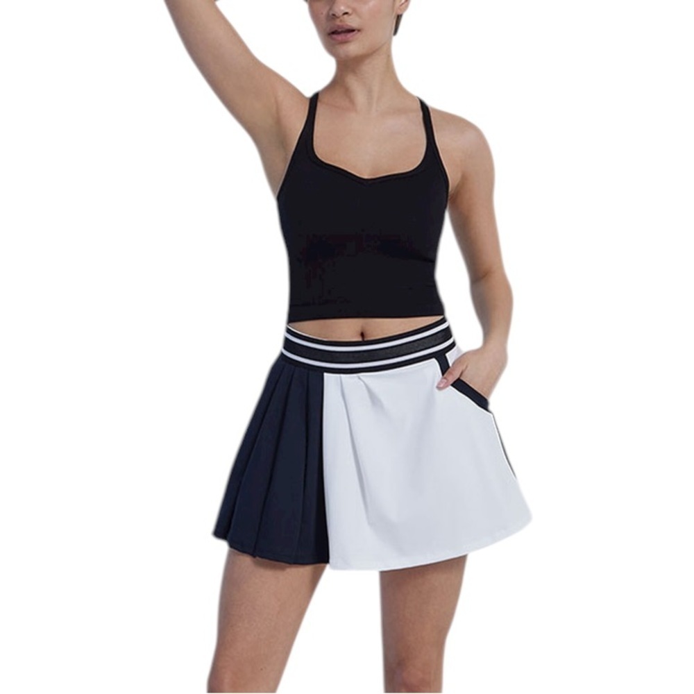 NWT FREE PEOPLE Women’s Active Round Robbin Skirt